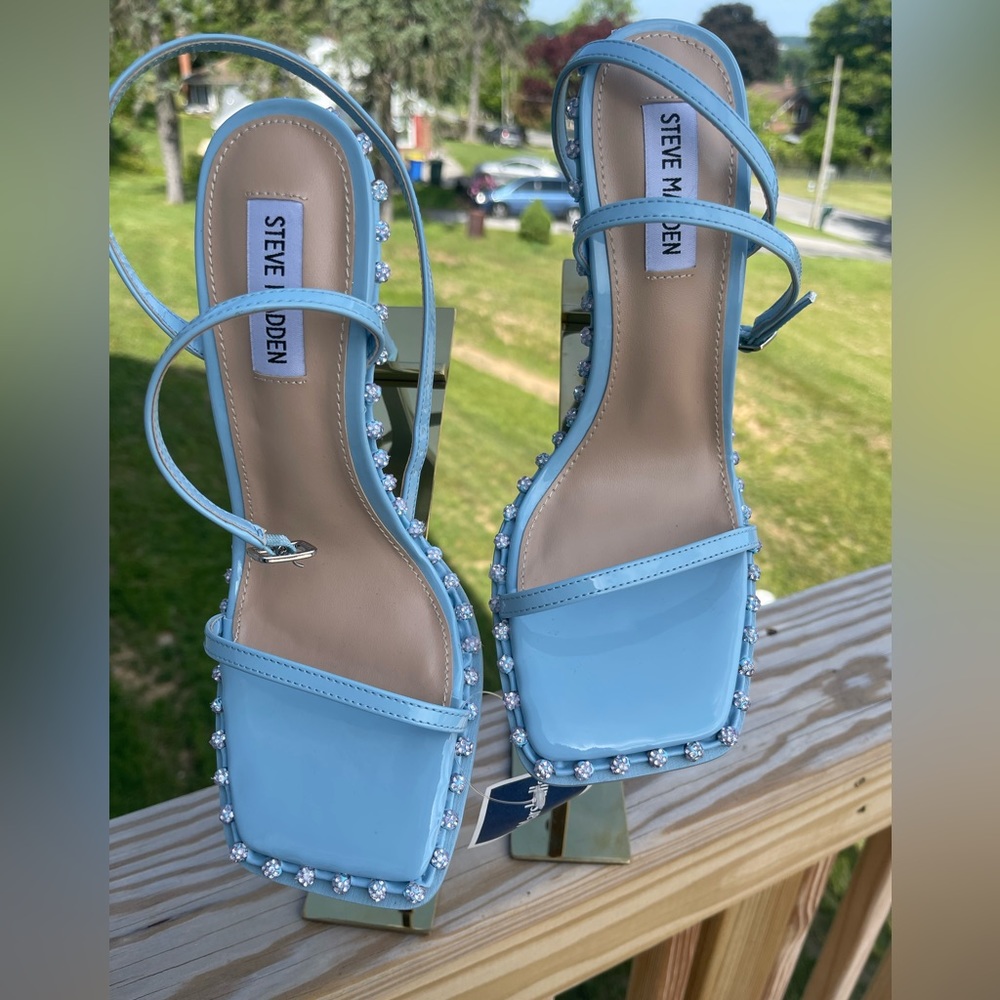 Steve Madden Blue Zelle Heels
